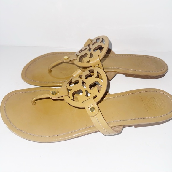 TORY BURCH MILLER TAN PATENT SANDAL Sz 10.5/11 CLASSIC BEACH COASTAL VACATION - Picture 2 of 13